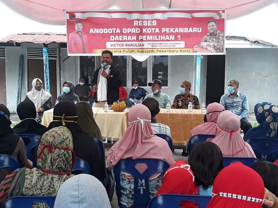 Warga Jl Teratai Keluhkan Lampu di Cabut Dishub Belum Diganti