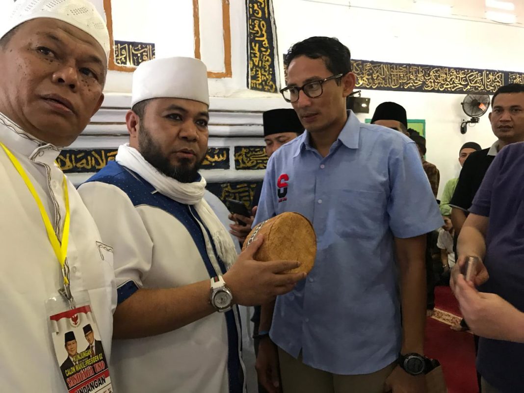 Sandiaga Uno Diminta Makmurkan Rumah Ibadah