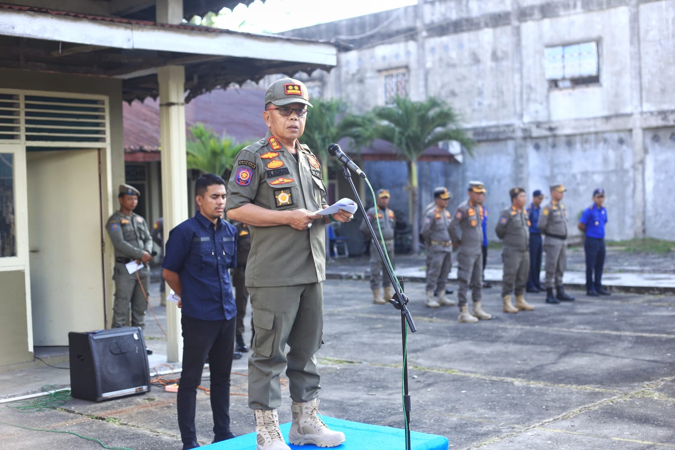 Pimpin Apel Gelar Pasukan Satpol PP, Asmar Pesan Jaga Kebugaran dan Kerapian