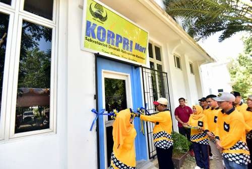 Di HUT Korpri ke-47, Bupati Karimun Resmikan KORPRI-Mart