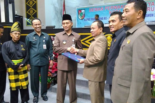 DPRD Pekanbaru Sahkan Ranperda LAMR Kota Pekanbaru