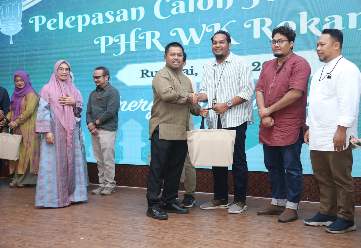 Manajemen PHR Lepas Pekerja Berangkat Haji Ke Tanah Suci