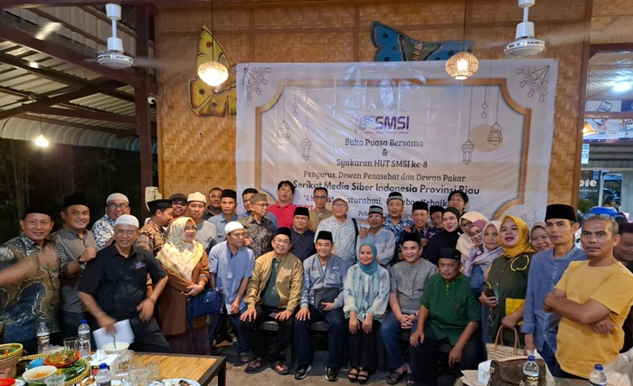 Kebersamaan Pengurus dan Anggota SMSI Riau Lewat Buka Puasa Bersama