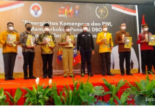 Gubernur Rohidin Mersyah Bersama 6 Gubernur Lainnya Dinobatkan Sebagai Inisiator Olahraga