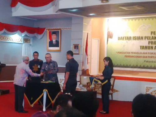 Pemprov Riau dan Jambi Lindungi Nelayan Andon Dengan Teken MoU