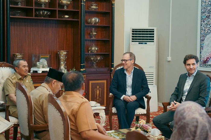 Dubes Swiss ke RIau Pelajari Tentang Sawit