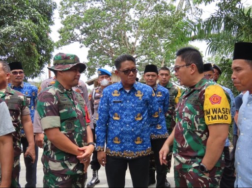 Waaster KASAD Brigjen Doni Hutabarat Tinjau Lokasi TMMD Ke 115 Kodim 0313/KPR Di Teluk Meranti