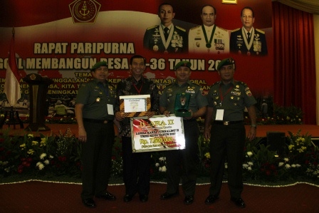 Walikota Pekanbaru Hadiri Acara Rapat Paripurna TNI Manunggal Masuk Desa (TMMD) di Jakarta