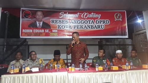 Dari Reses Dewan, Warga Mengurus e-KTP Sampai Lima Tahun Tak Selesai