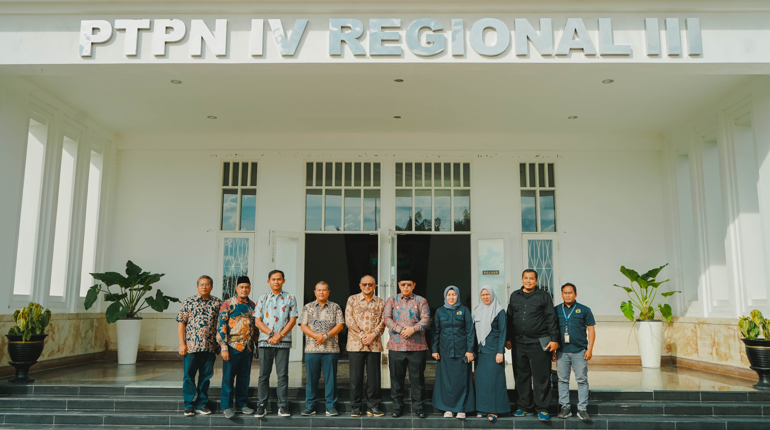 Senator Apresiasi Kontribusi PTPN IV Regional III di Bumi Lancang Kuning