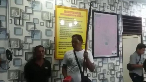 Tidak Terima Ditegur Putar Musik Keras, Pria di Deli Serdang Tombak Tetangganya 
