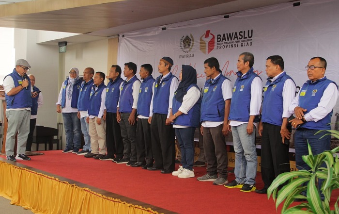 Mappilu PWI Riau Dilantik, Deklarasikan Lawan Hoak Dalam Pemilu 2024