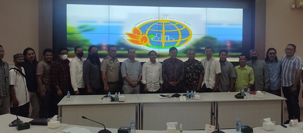 Lapor Wamen ATR, WALHI Riau Sorot HGU PT TUM di Pulau Mendol