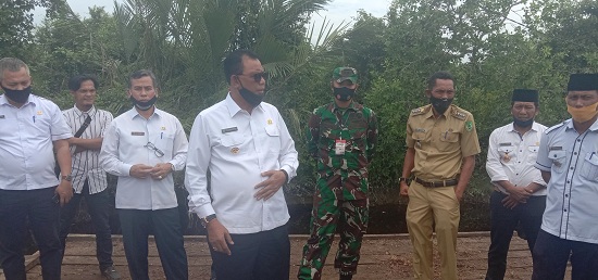 Tinjau Pembangunan Jalan Lintas Sinaboi - Dumai Bupati : Alhamdulillah Tahun Ini Dapat 7 KM