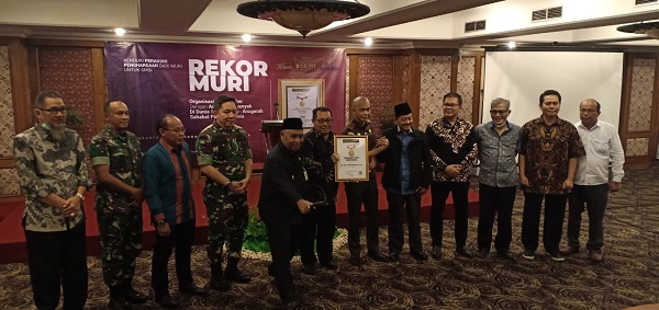 Syukuran Penghargaan MURI, SMSI Mendesain Masa Depan Media Siber 
