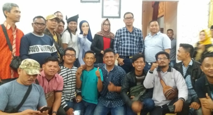 Poey Stings Malaysia Hibur Masyarakat Bagansiapiapi Sempena HUT Rohil ke-20