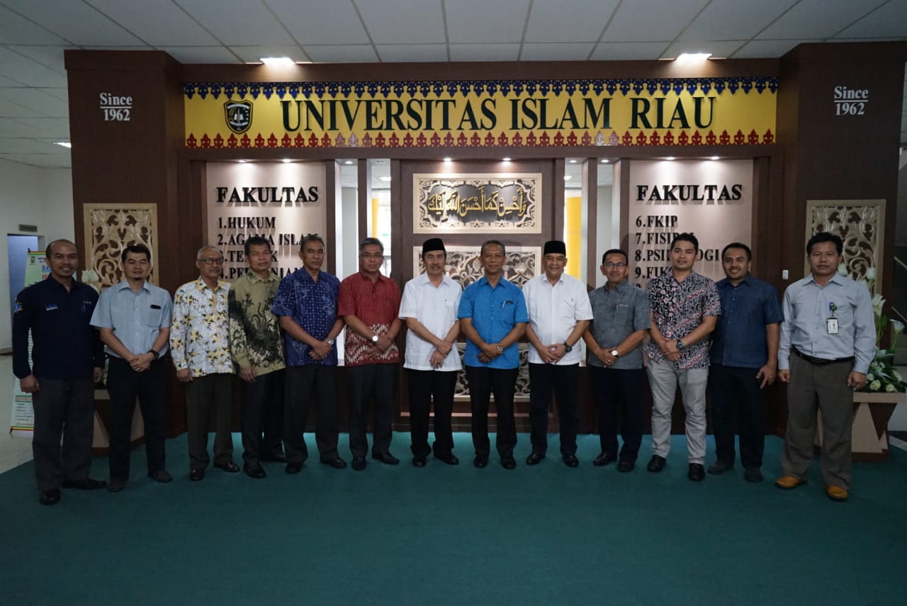 Syamsuar akan Gandeng UIR Kelola Lahan Gambut, Rektor: Hidupkan Kembali Dewan Riset Riau
