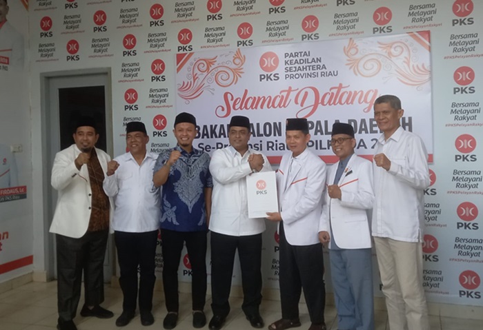 Bawa Visi Bersama Membangun Riau, M. Nasir Kembalikan Formulir Cagubri ke PKS