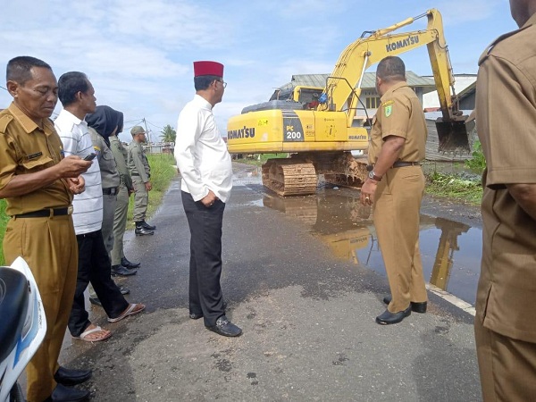 Musim Penghujang, DLH Rohil Kerja Keras Atasi Banjir