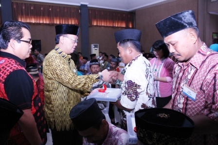 PTPN V Gelar Penghargaan Masa Kerja dan Baksos Donor Darah