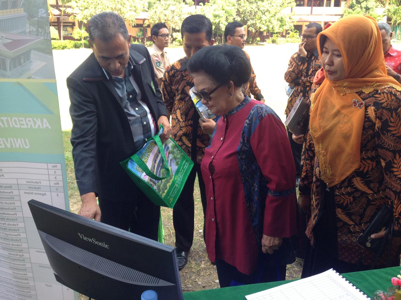 Jaring Calon Mahasiswa Baru dari Kepri, UIR Ikuti EXPO di Batam