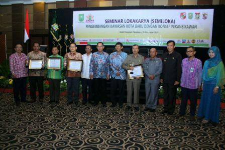  2014 Gelar Semiloka, Ternyata Konsep Pekansikawan Berasal dari Kadin Riau