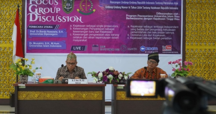  Kajati  Uji Sahih RUU Kejaksaan Bersama Pascasarjana UIR