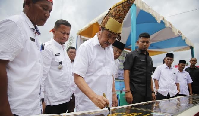 Infrastruktur Jalan dan Listrik di Kandis Maju Pesat