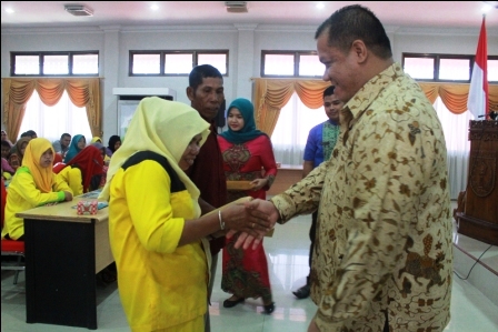 Yopi Berbaur Dengan Petugas Kebersihan Menuju Bulan Suci Ramadhan