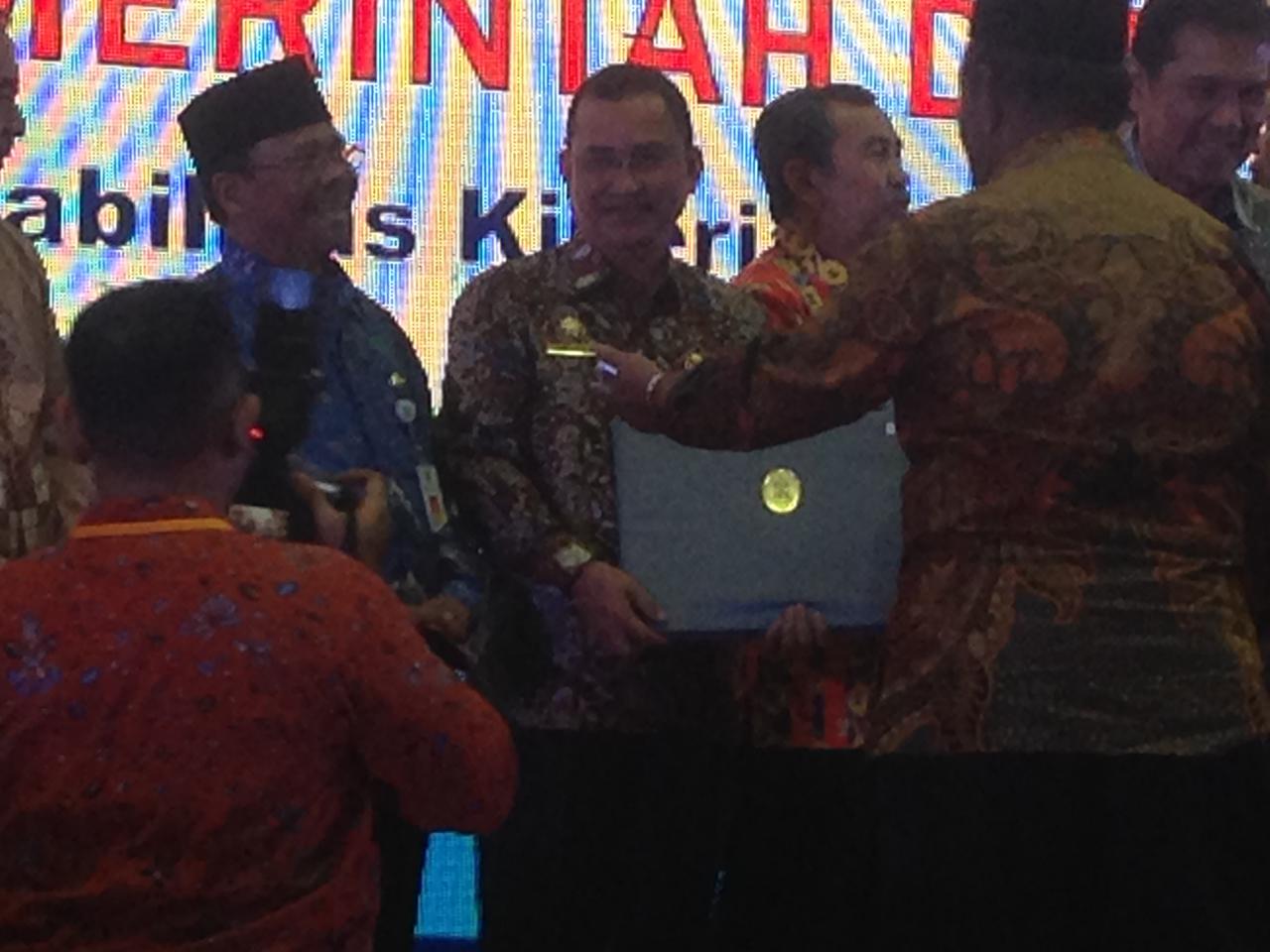 Pemkab Rohil Terima Penghargaan Akuntabilitas Predikat B Dari Kemenpan-RB