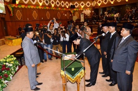 4 Anggota DPRD Riau PAW Dilantik