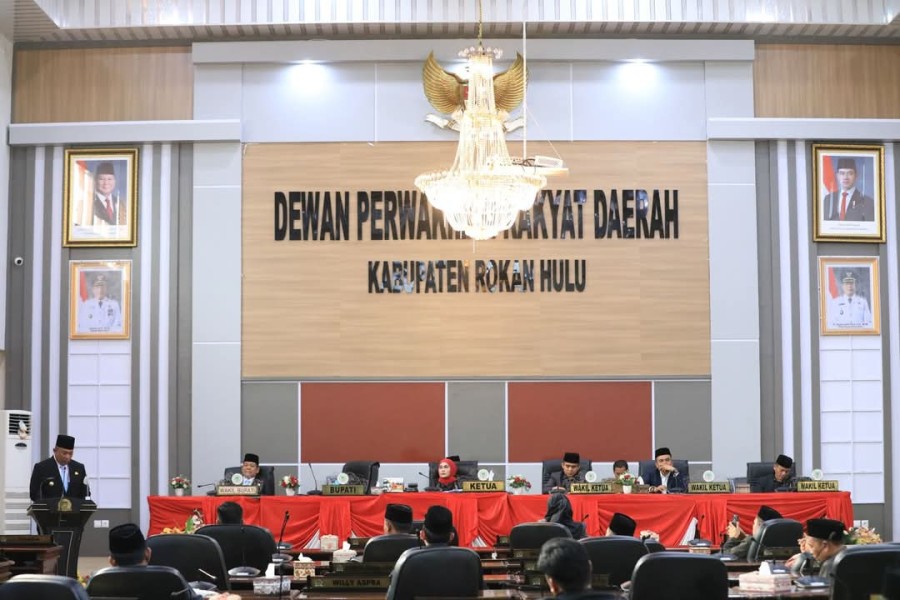  DPRD Rohul Gelar Paripurna Sertijab dan Pidato Perdana Bupati dan Wakil Bupati Rohul Periode 2025-2030