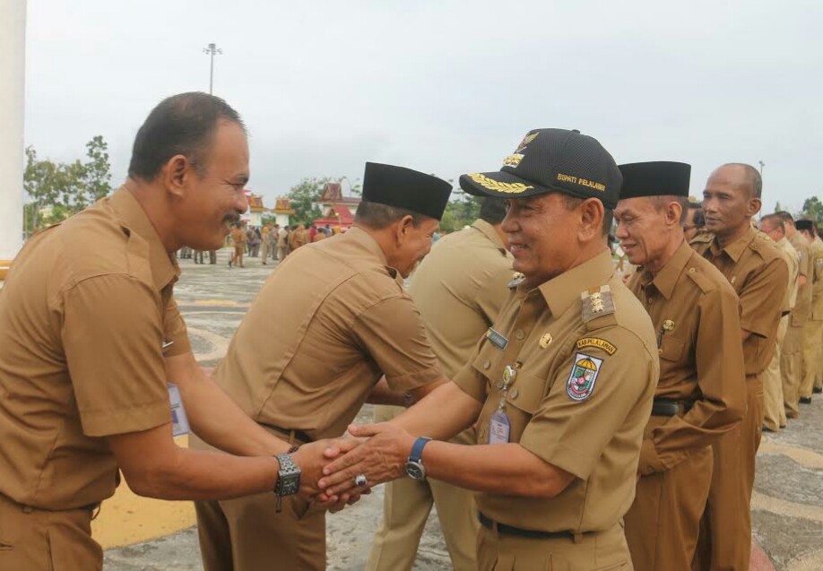 Absen di Hari Pertama Pasca Libur Lebaran, Bupati Harris Instruksikan Pemotongan TPP Seratus Persen.