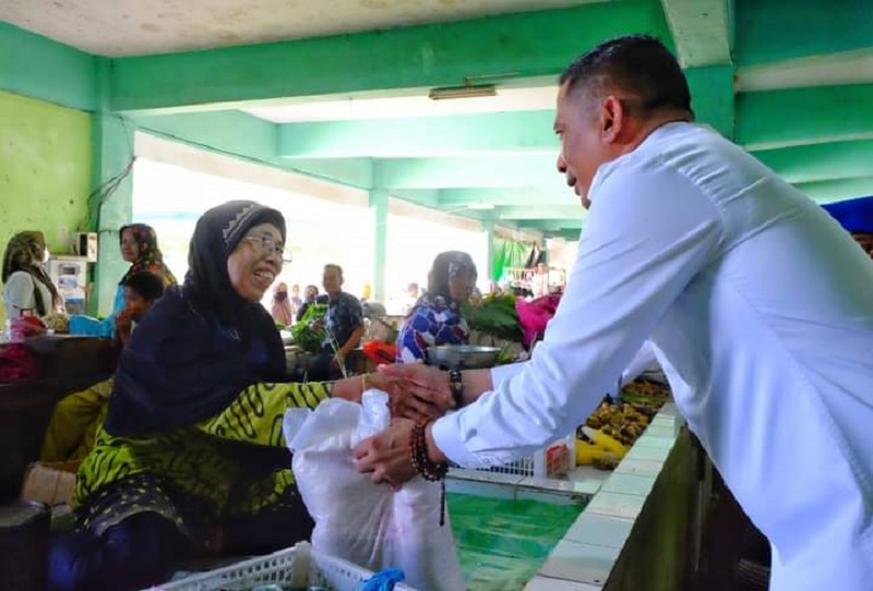 Pemkab Meranti Salurkan Ribuan Paket Sembako Ramadhan