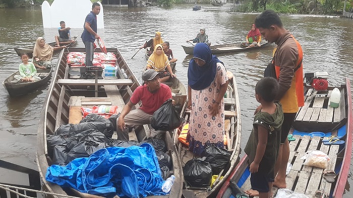 EMP Bentu Limited Kirim Bantuan Sembako untuk Korban Banjir di Empat Lokasi