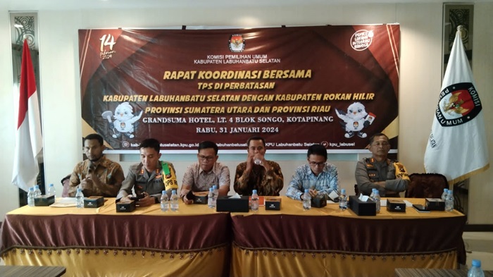 Ratusan Warga Labusel Akan Mencoblos di Rohil Setelah Riau dan Sumatera Bersepakat
