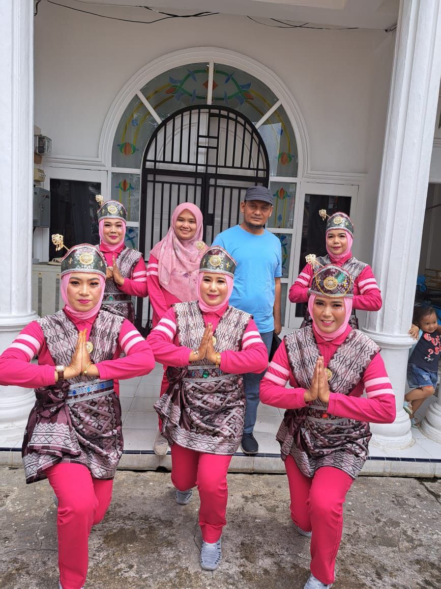 DPRD Rohil Raih Juara Pertama Lomba Senam Kreasi