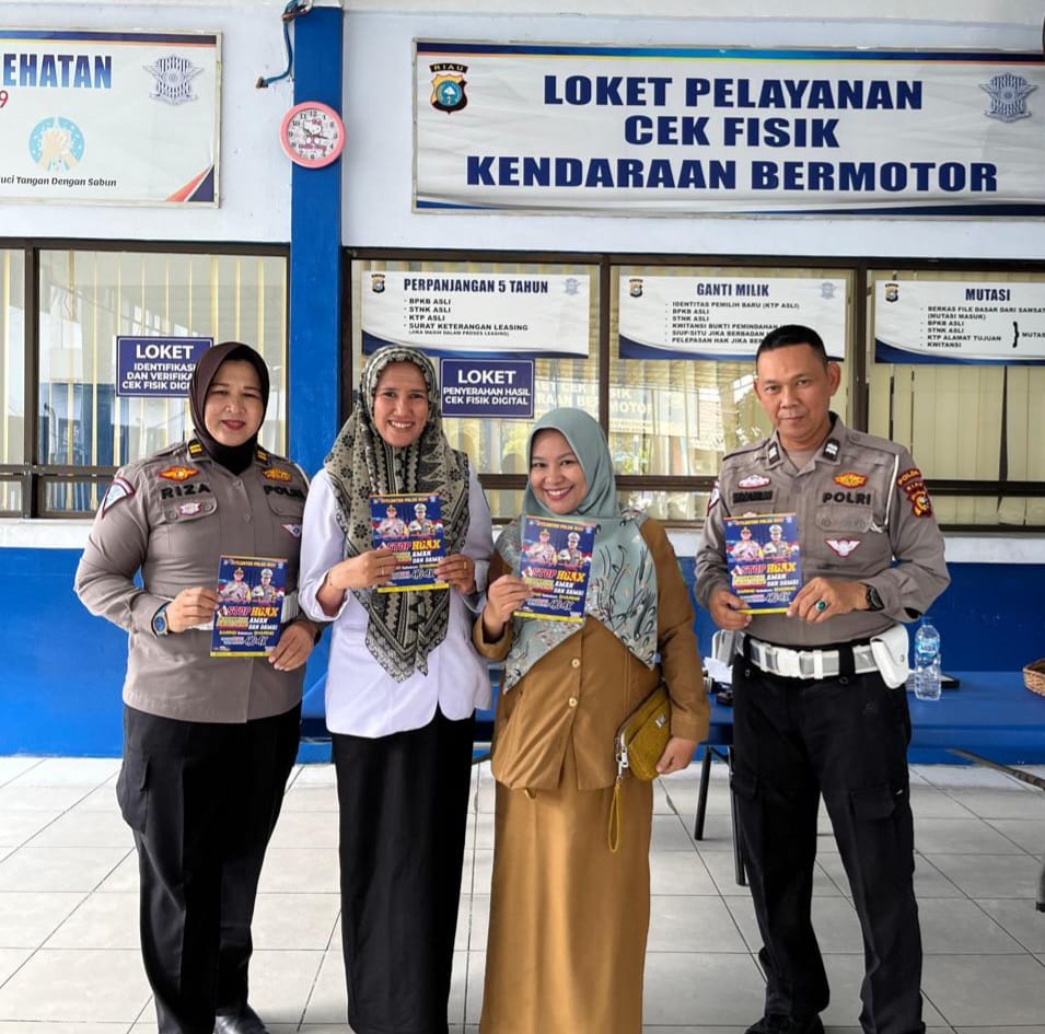 Cooling System Ditlantas Polda Riau Pada Pelayanan Cek fisik Ajak Masyarakat Wujudkan Pemilu Damai