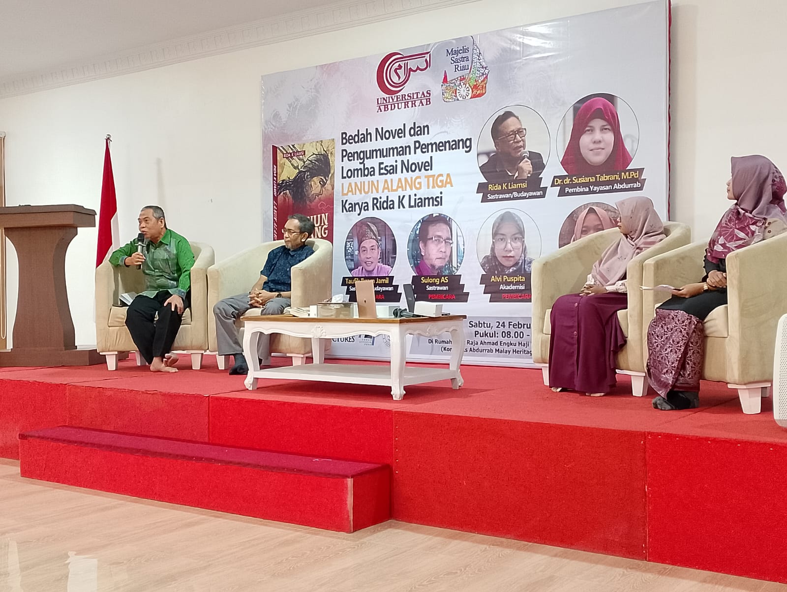 Bedah Novel Lansung Alang Tiga, Istilah Pahlawan Dunia Melayu.