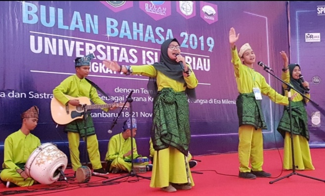 450 Peserta Semarakkan Bulan Bahasa FKIP UIR