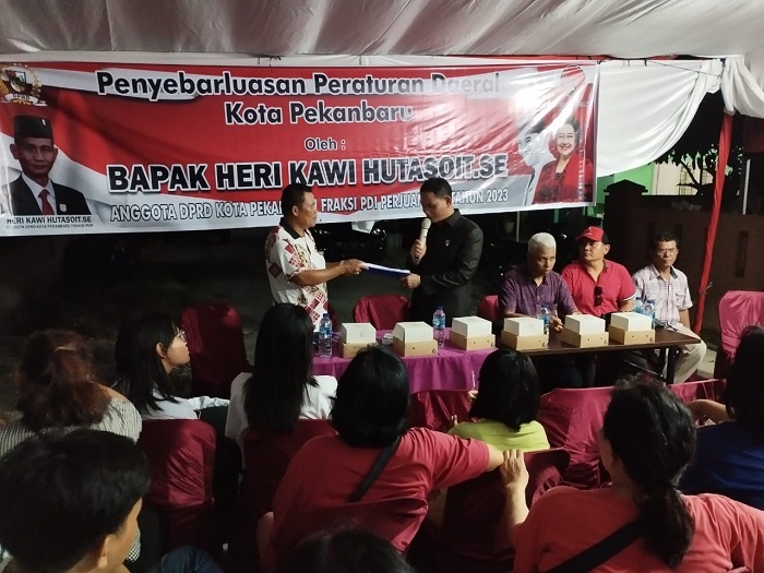 Heri Kawi Hutasoit Lakukan Sosper di Kelurahan Perhentian Marpoyan