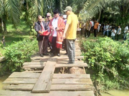 Calon Wagubri Suyatno Pastikan Bangun Jembatan Penghubung Jayantri