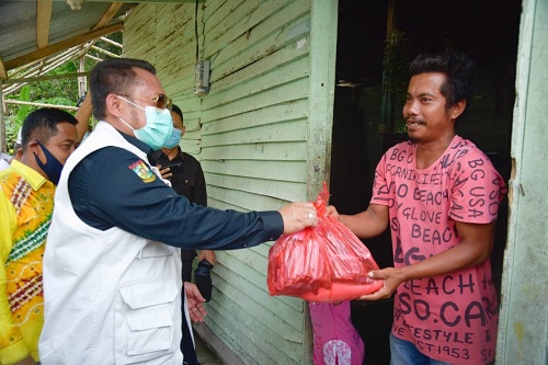 Pemkab Kampar, Salurkan Bantuan Sembako di Tiga Kecamatan