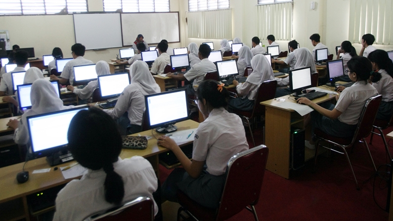 Hari Pertama Pelaksanaan UNBK di SMAN 1 Rambah Sempat Terkendala Jaringan