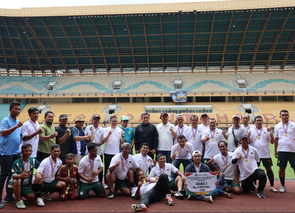 Disaksikan Bima Sakti, PTPN IV Juara Sepakbola Piala Gubernur Riau