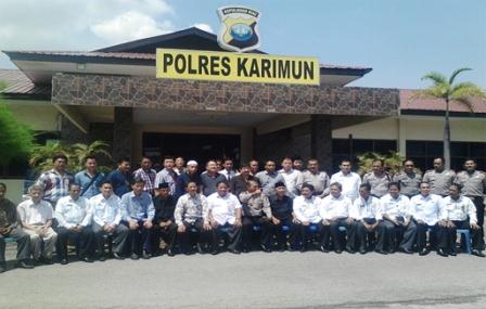 Jaga Keamanan, Tokoh Masyarakat Polsek Meral Tandatangani Kesepakatan Berikut Poin-poinnya