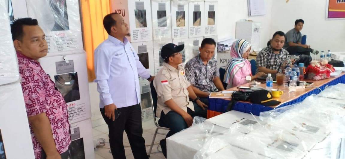 Pengawas Pemilu se-Riau Koreksi 4.178 C1 pada Pleno PPK. 
