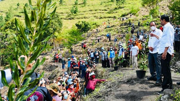 Terjadi Lonjakan, Presiden Jokowi Minta Dievaluasi Level PPKM