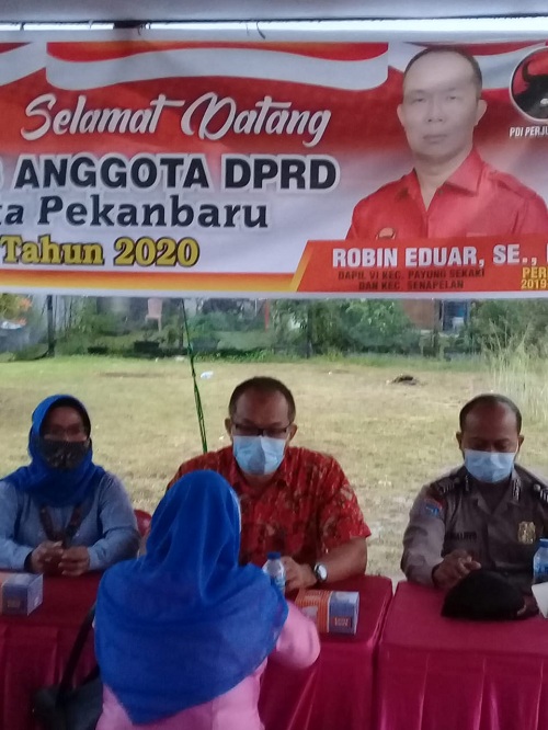 Reses Robin Eduar, Warga Minta Pembangunan Drainase dan Keluhkan Truk Bertonase BEsar Masuk Komplek