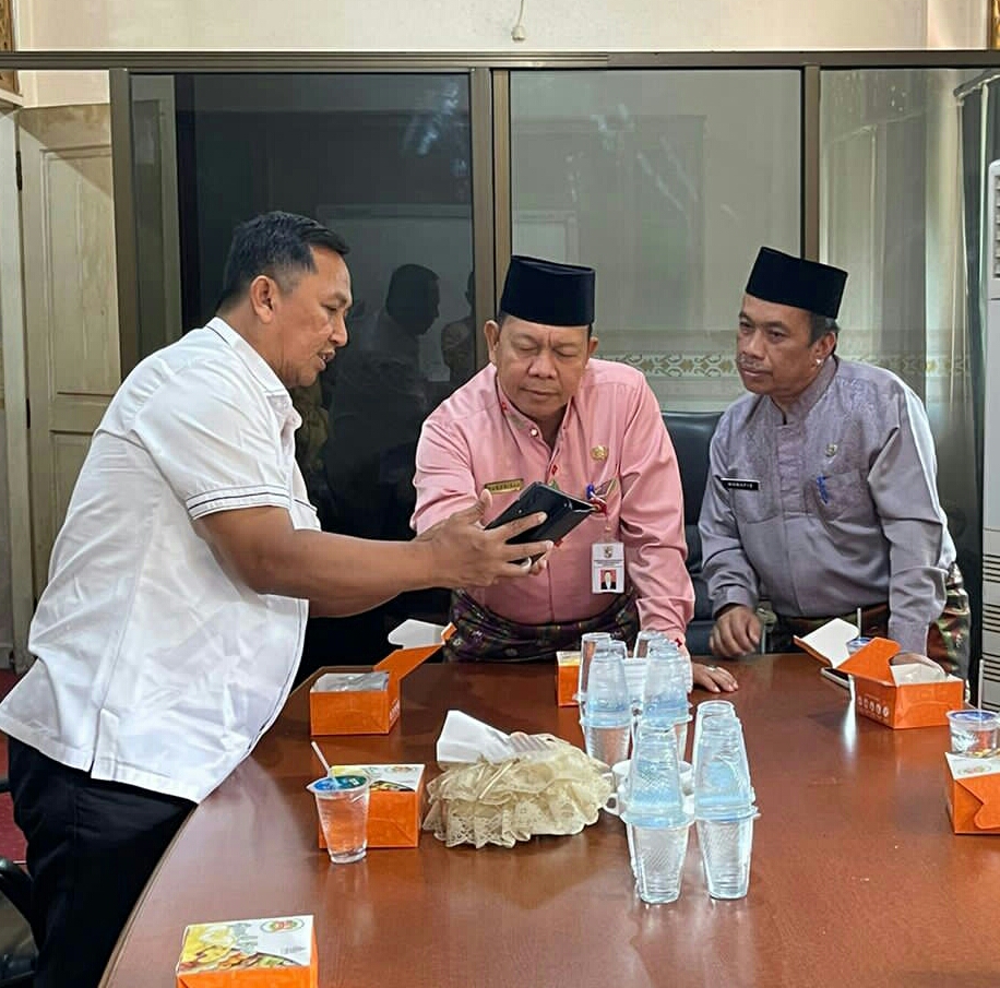 Kemenkop UKM Lirik Kabupaten Pelalawan Untuk Dibangun Pabrik Minyak Makan Merah